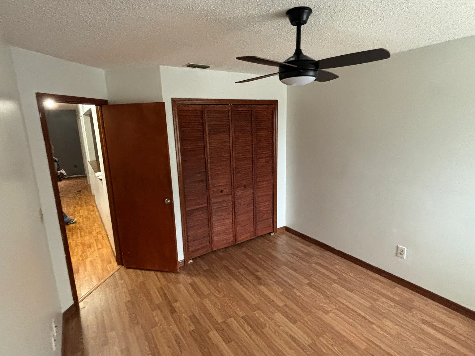 3 bed, 2.5 bath, 1573 sqft, $2,300 — Photo 4
