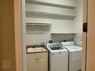 213 Lourdan Ct — Photo 6