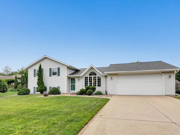 1800 Kalahari Dr, Green Bay, WI 54313