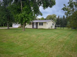 7802 Manitou Dr, Two Rivers, WI 54241