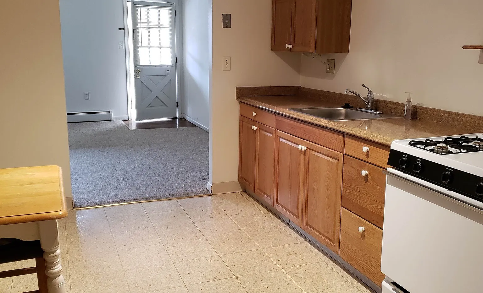 100 - 228 West 4th Avenue - Famira — Photo 1