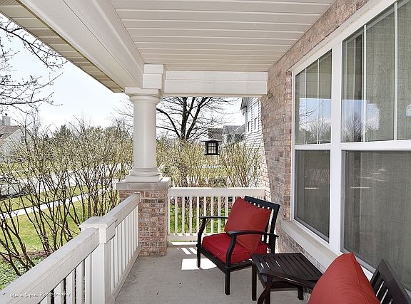 3rd image of 745 Cambridge Dr