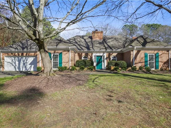 1210 Meadowmist Way SW, Marietta, GA 30064