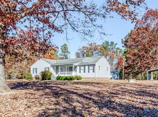 8401 Beaver Bridge Rd, Moseley, VA 23120