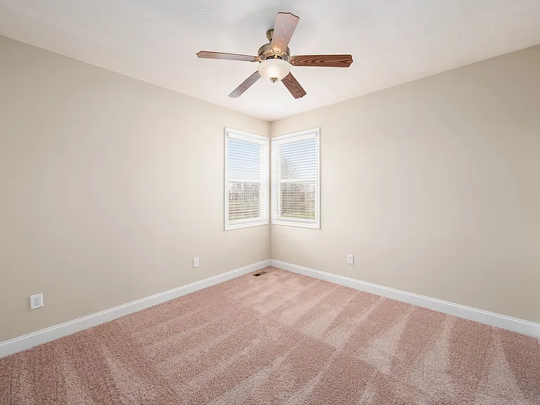 1104 Balmoral Dr #1 — Photo 39