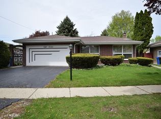 816 S Tures Ln, Des Plaines, IL 60018