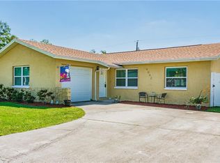 9042 Bryan Dairy Rd, Seminole, FL 33777