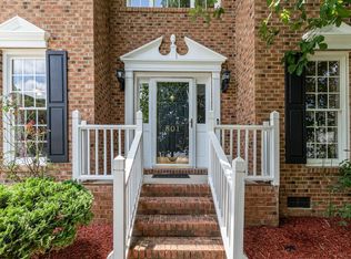801 Falling Wind Ct, Raleigh, NC 27610