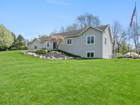 10626 Eastern Ave SE, Wayland, MI 49348