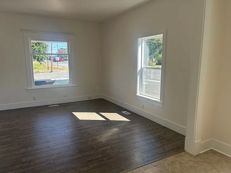 5651 1st Ave — Photo 10