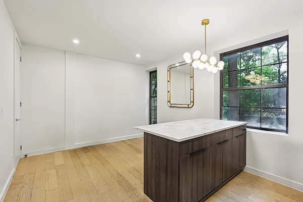 Rented by Oxford Property Group | media 3