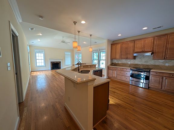 5th image of 4301 Elizabeth Davis Blvd