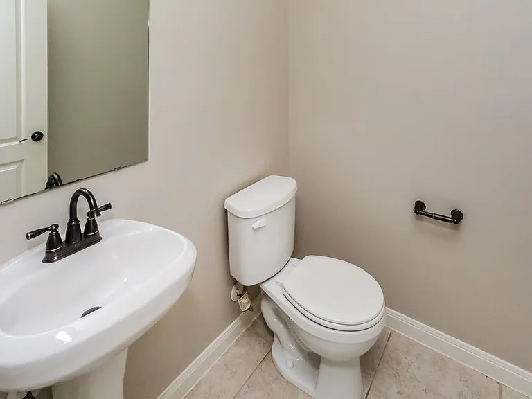 121 Parks Branch Rd — Photo 15