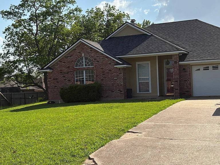 5900 Clearview Cir — Photo 1