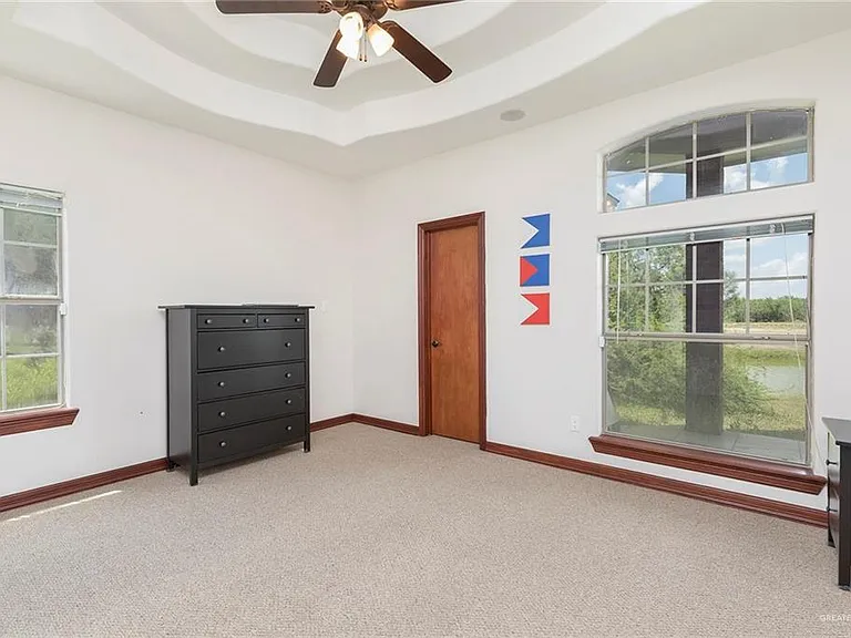 1213 Rhett Dr — Photo 14