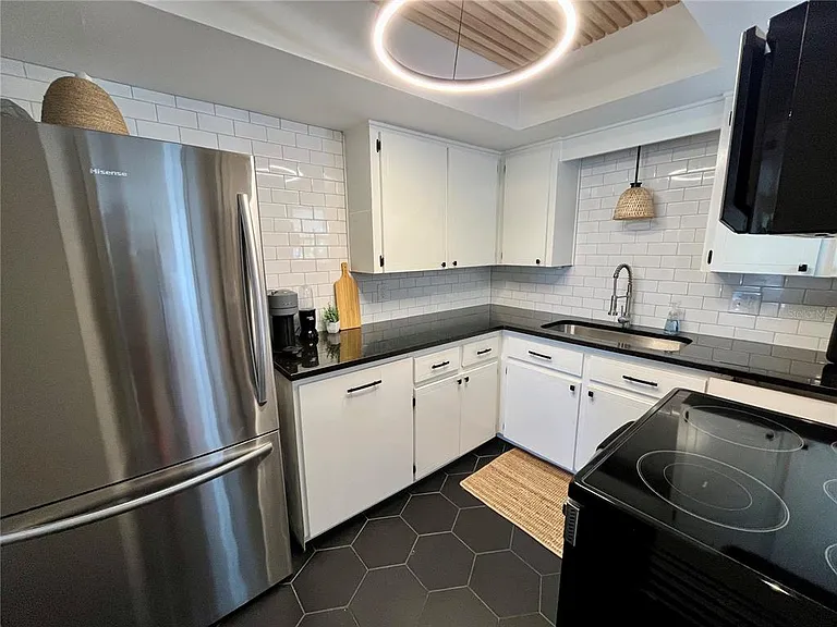 4510 Overlook Dr NE #225 — Photo 7