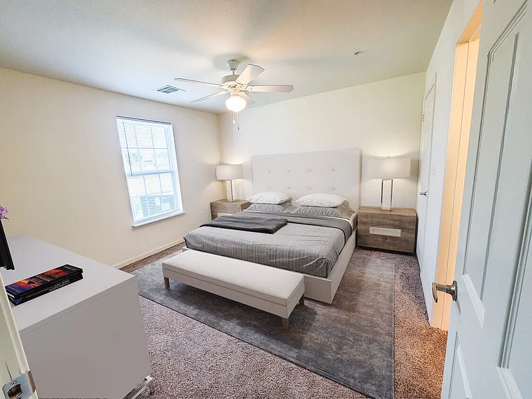 Western Springs Apartments — Photo 10