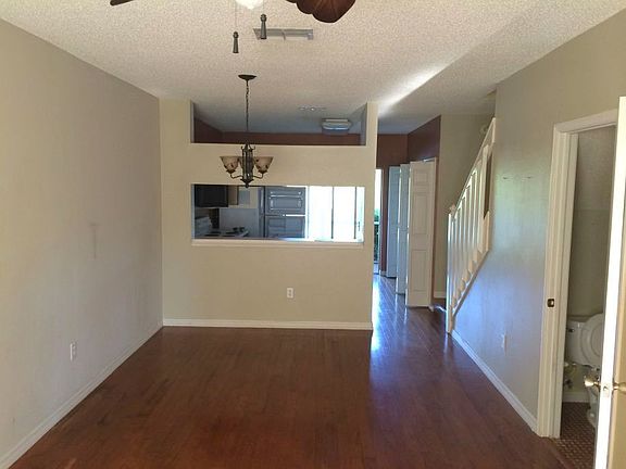 4th image of 12386 Berkeley Square Dr