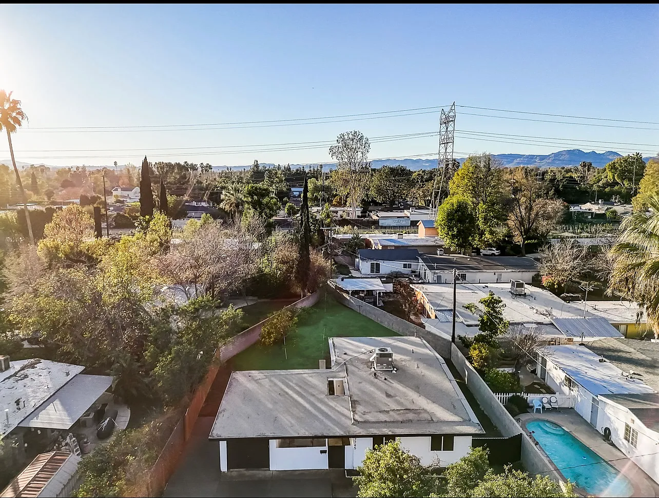 3 bed, $8,500 — Photo 4