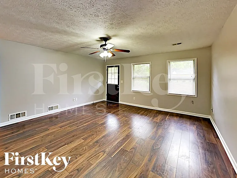 1793 Merry Oak Rd SW — Photo 4