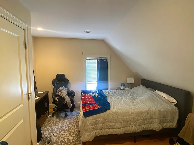 25 Lothrop St #2 — Photo 9