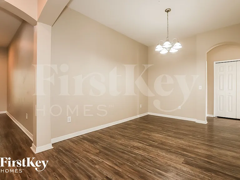 734 Star Pointe Dr — Photo 5