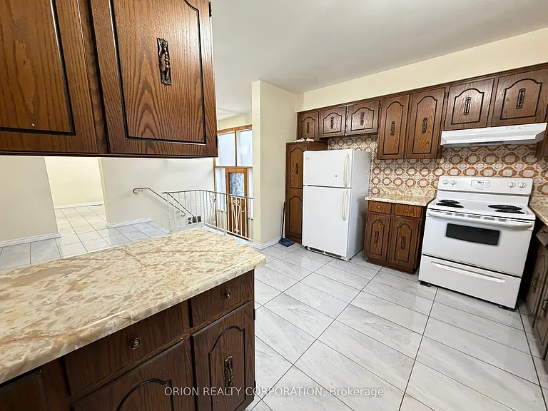 3 Romar Cres — Photo 16