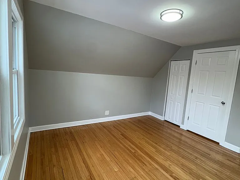 18320 Morris Ave — Photo 11