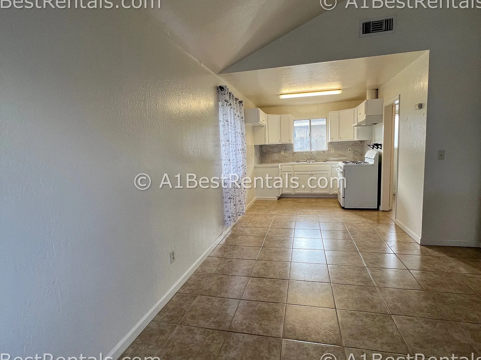 13040 Welch Street - C — Photo 2