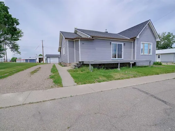 104 E Retzke St, Taber, AB T0K 0V0