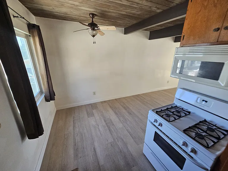 673 Palm St #7 — Photo 11