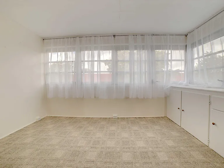 1117 Lake Ter #210 — Photo 4