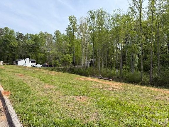 3rd image of 844 Newcastle Rd