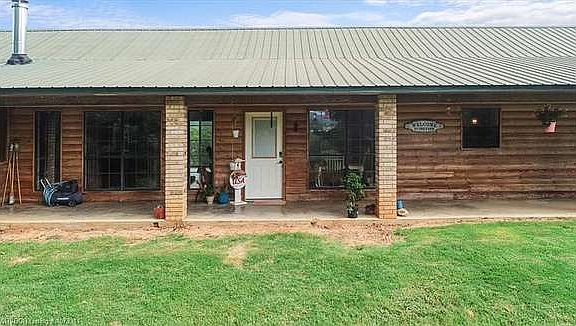 3rd image of 16196 Hontubby Rd