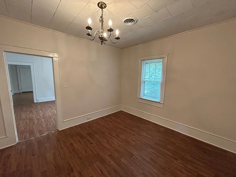 1104 S Petty St — Photo 2