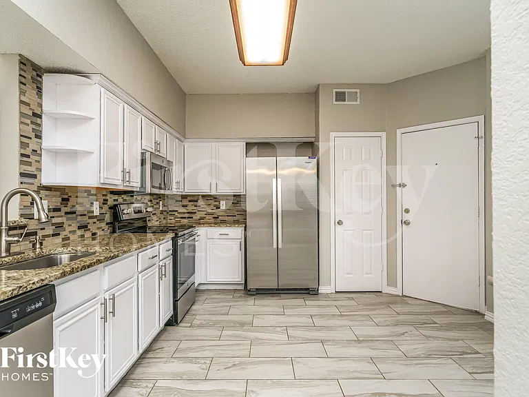 3083 Wildflower Way — Photo 6