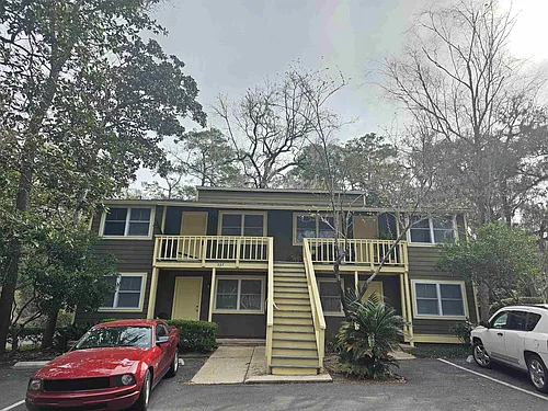 537 Hart St #4 Photo 1
