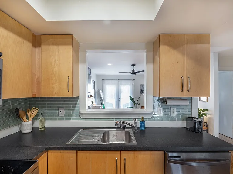 540 N 2nd St #102 — Photo 10