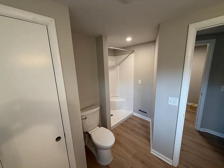 374 Whittier Rd — Photo 9