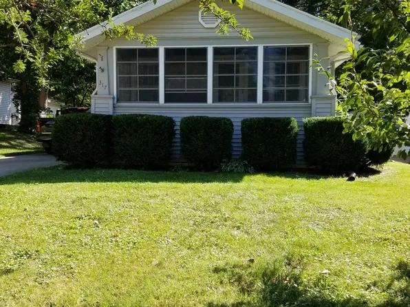 317 Glenn Ave, Normal, IL 61761