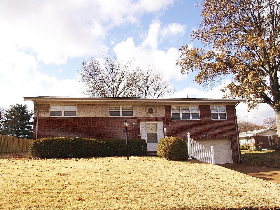 2nd image of 8921 Manda Ln