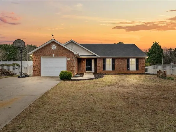 5190 Robin Ln, Randleman, NC 27317