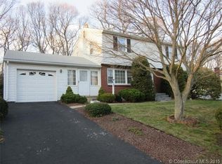 169 Ridgewood Dr, Groton, CT 06355