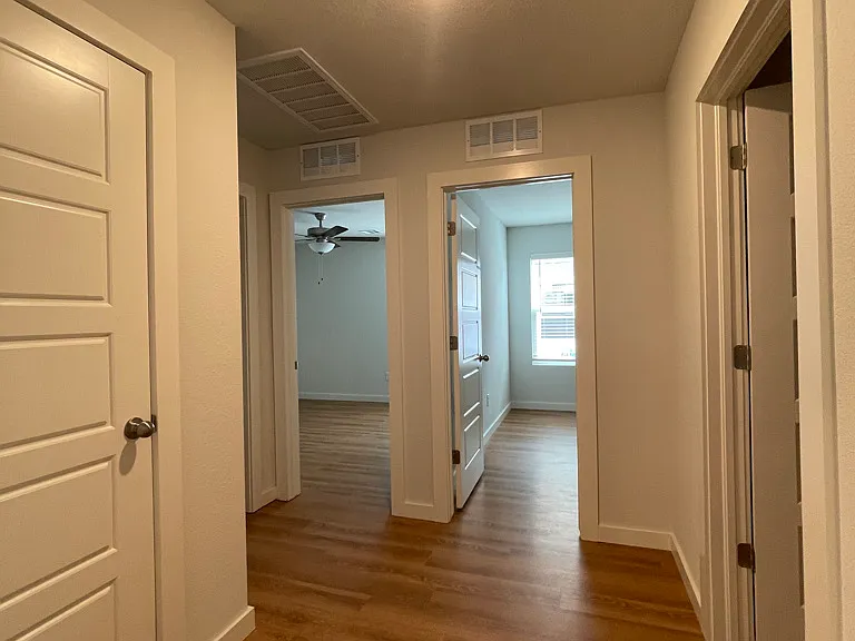 12451 S Norwood Ave E — Photo 12