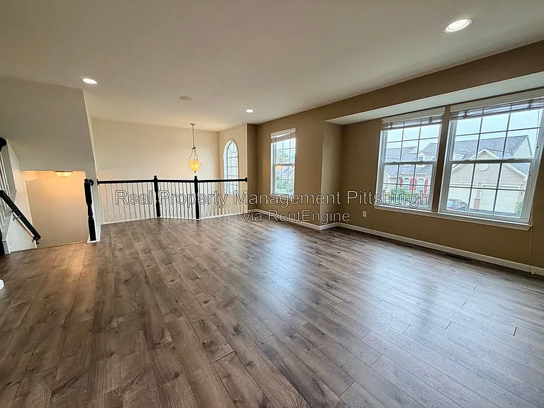 11 Morningtide Ct — Photo 2