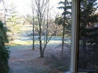 7784 Dines Rd, Novelty, OH 44072