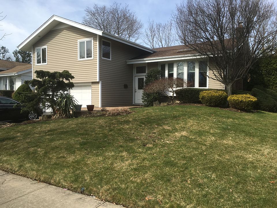 1st image of 255 Birchwood Park Dr