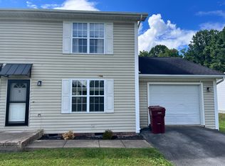 701 Swadley Rd APT 2, Johnson City, TN 37601