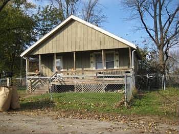 1st image of 2721 Fairview Ave