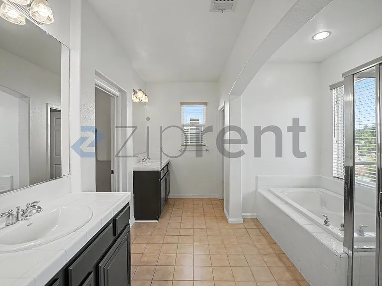 25014 Oliver Way — Photo 25